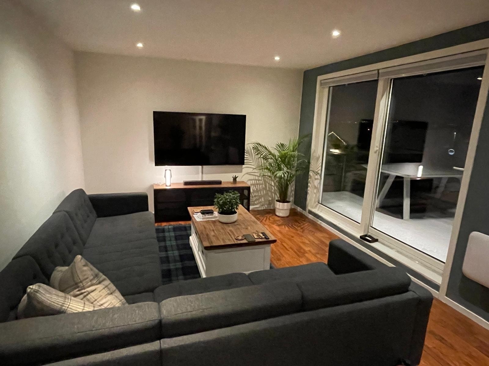 Living room with sliding door to terrace Galleribilde