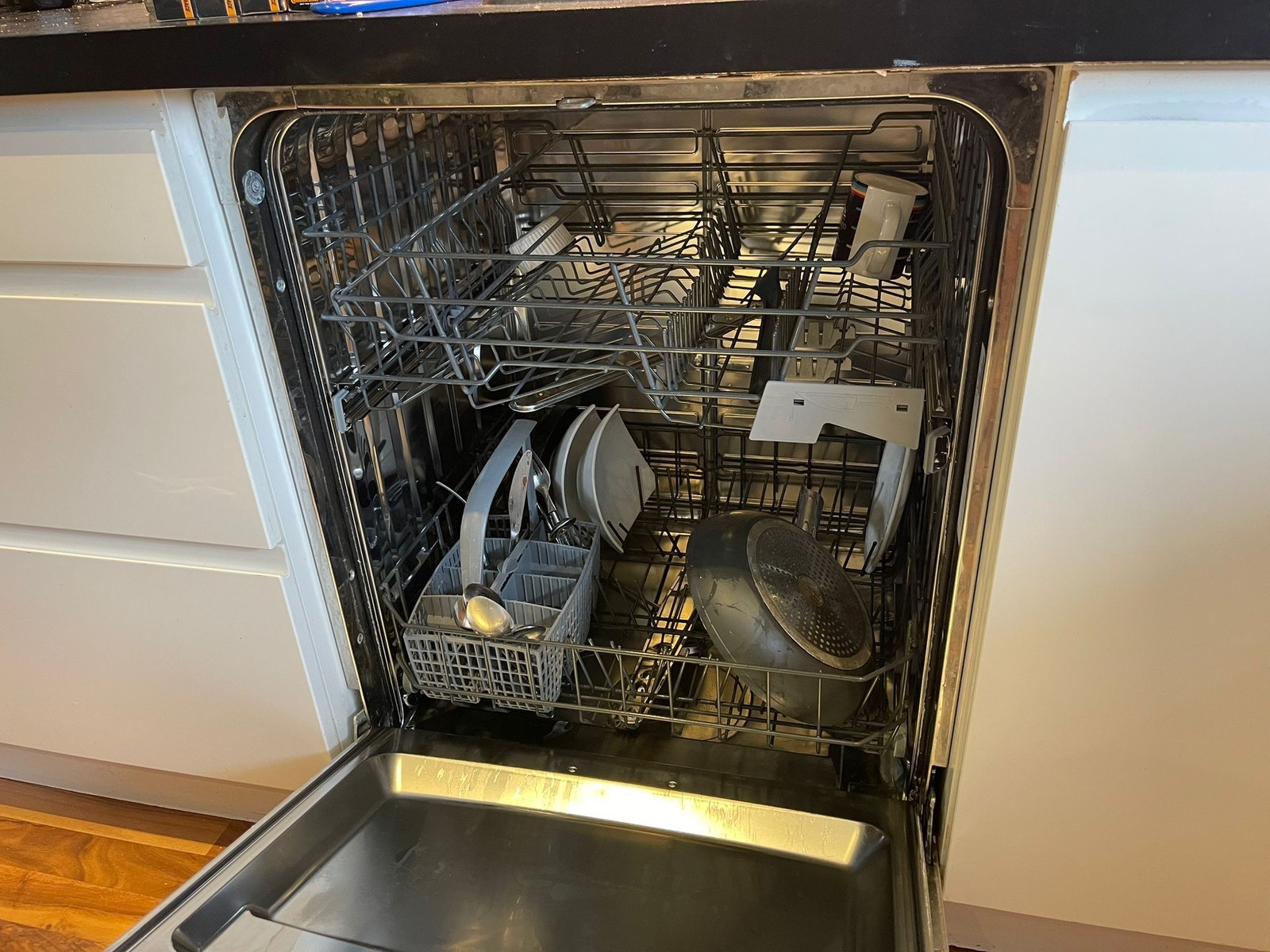 Integrated dishwasher Galleribilde