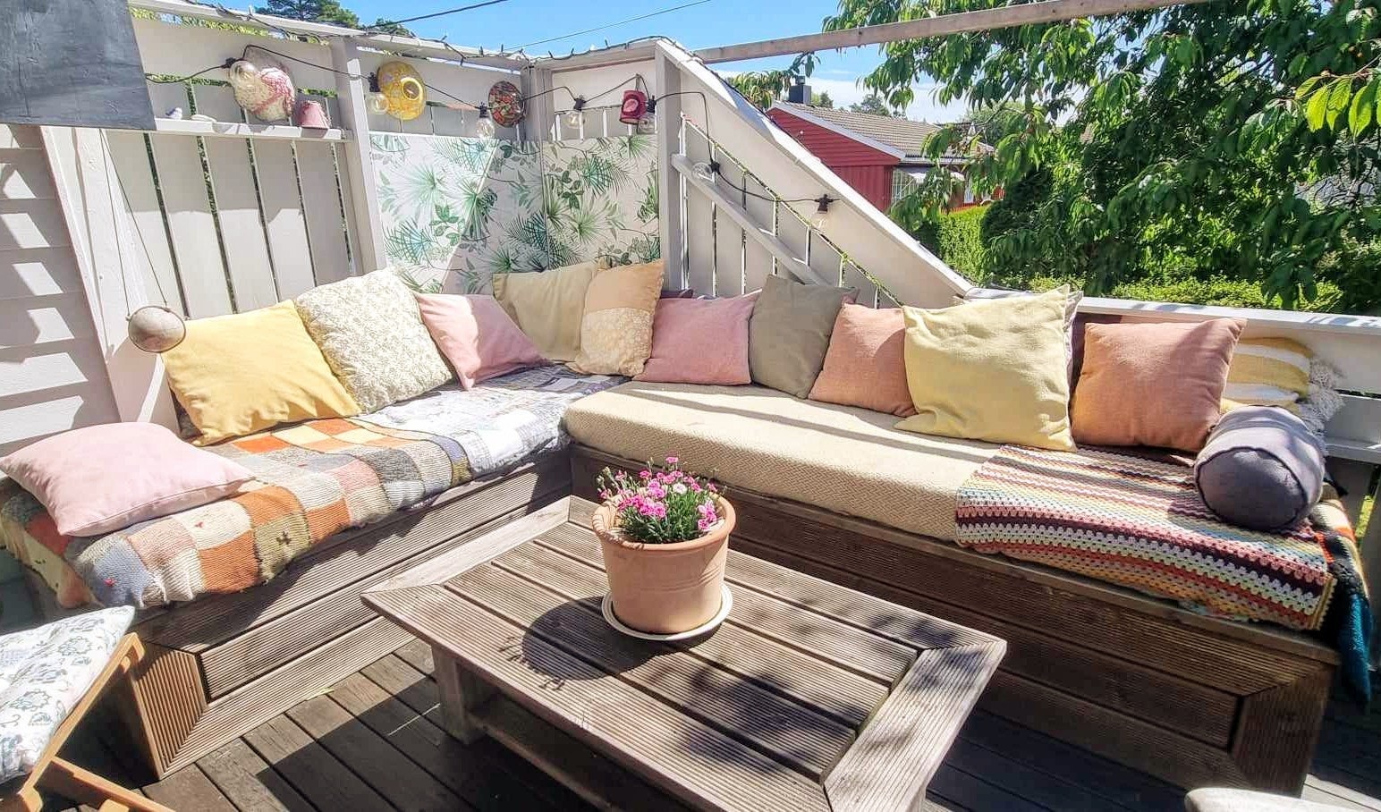 Lun plass på en av terrassene Galleribilde