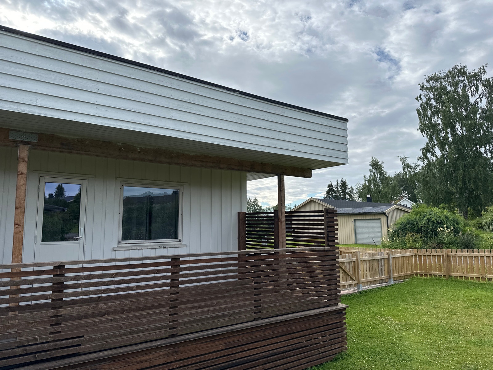 Romslig terrasse på ca. 10m2 Galleribilde
