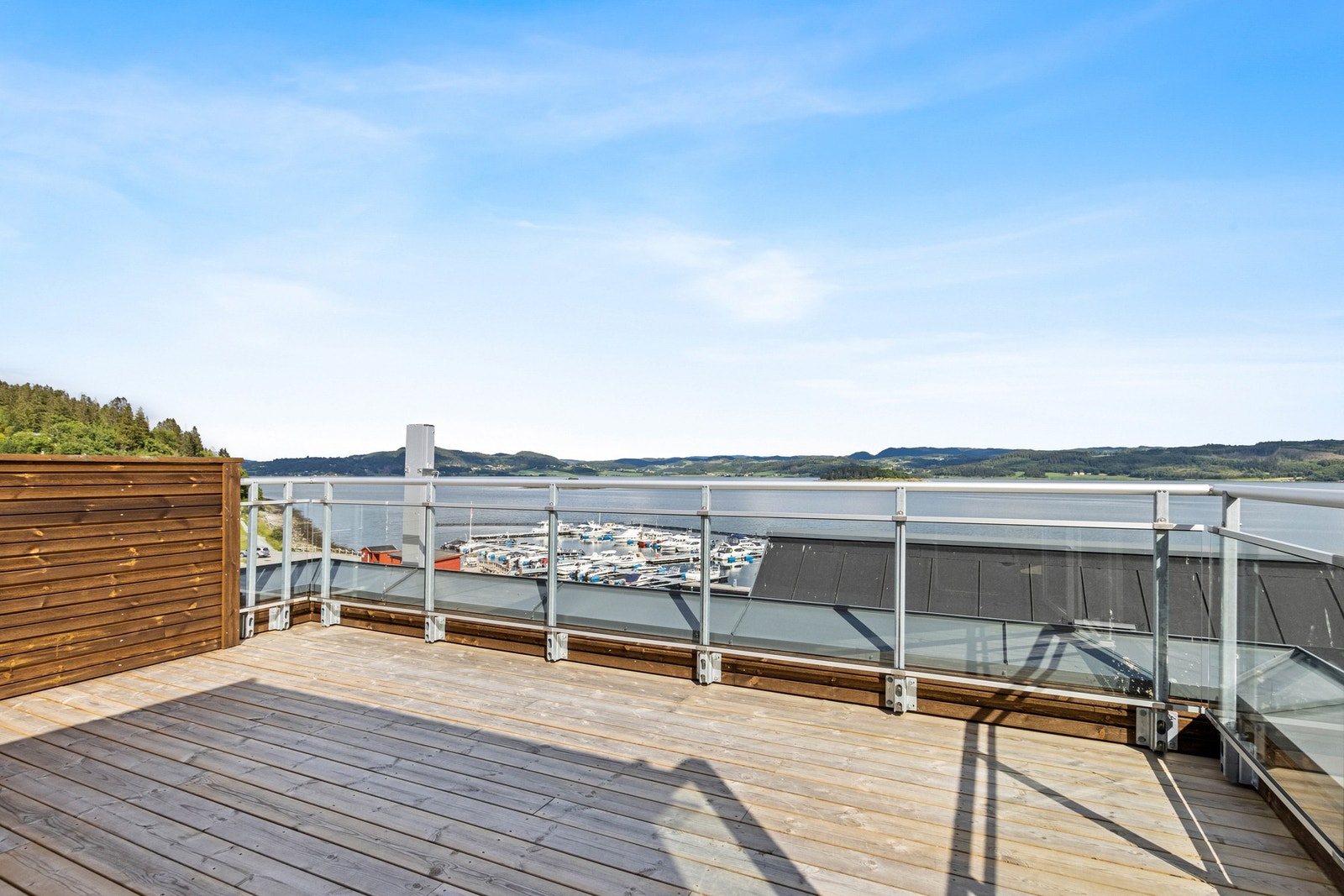 Nydelig utsikt fra takterrassen! Galleribilde