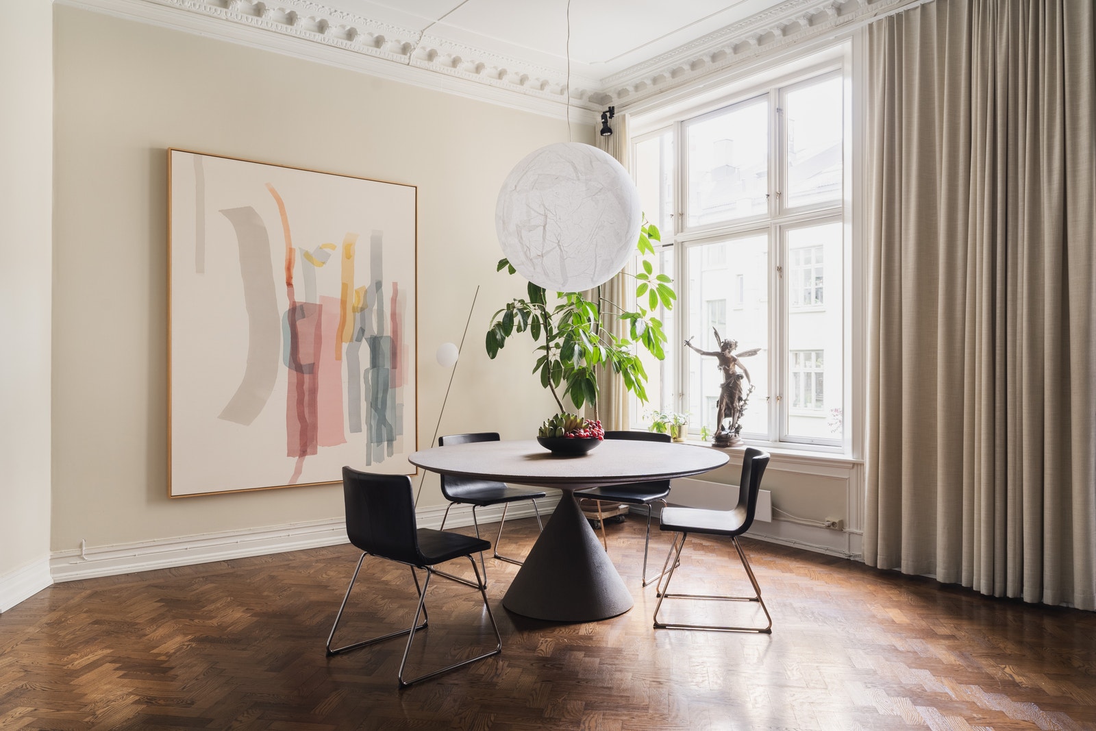 Kjøkken | Spisebord | Plass til 10 rundt bordet Galleribilde