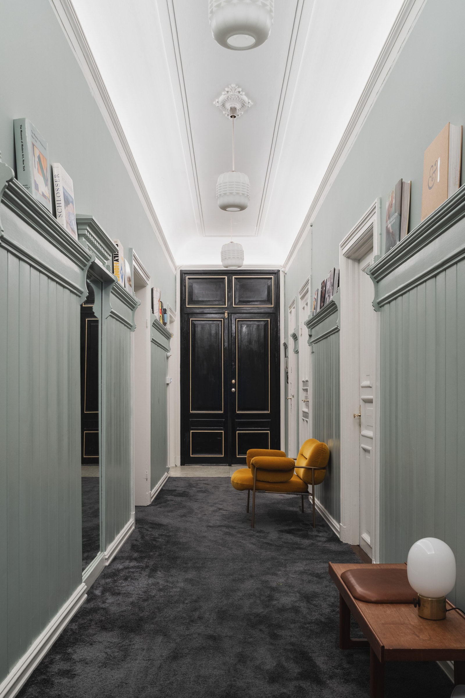 Gang | Utgangsdør Galleribilde