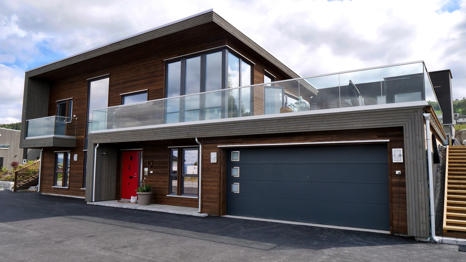 Foto av en lekker kundetilpasset 305 bygd i Nordlia Galleribilde