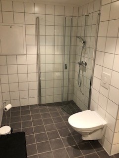 Bad 1 etasje Galleribilde