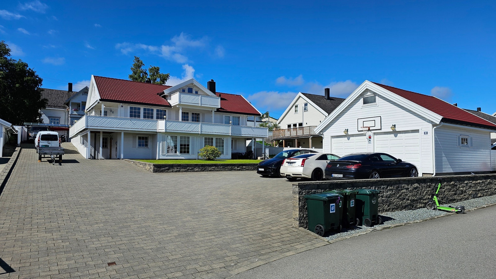 Innkjørsel Galleribilde