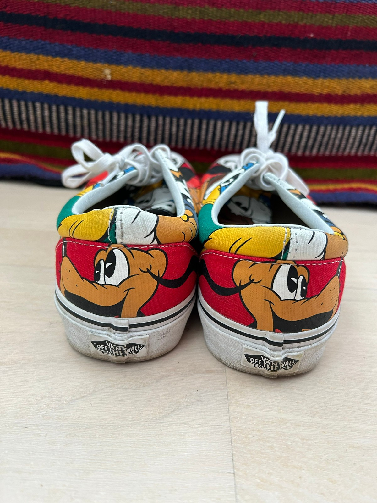 Vans Era x Disney FINN torget