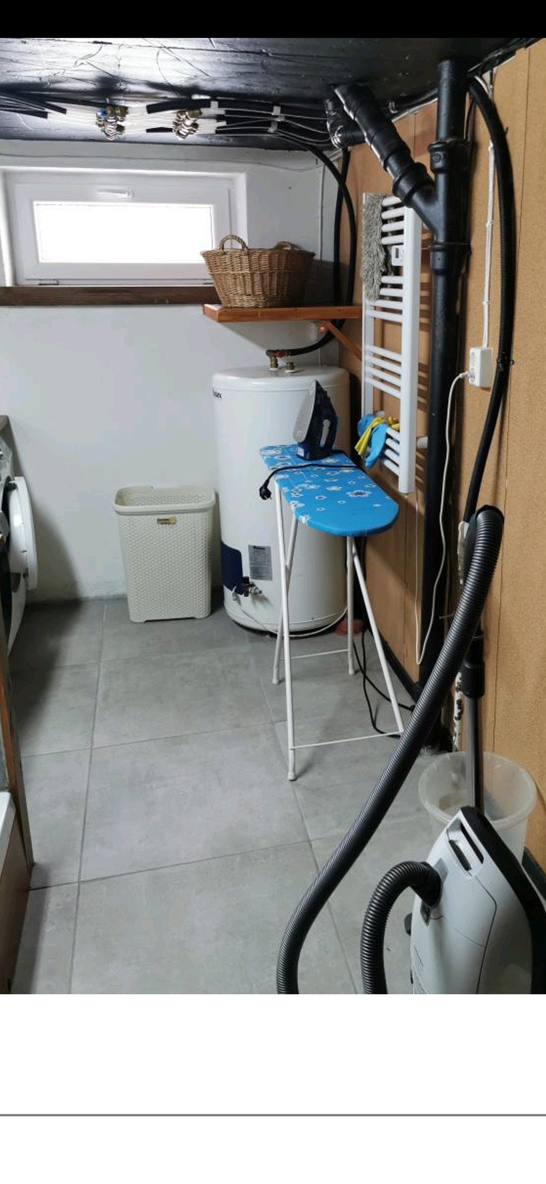 Vaskerom Galleribilde