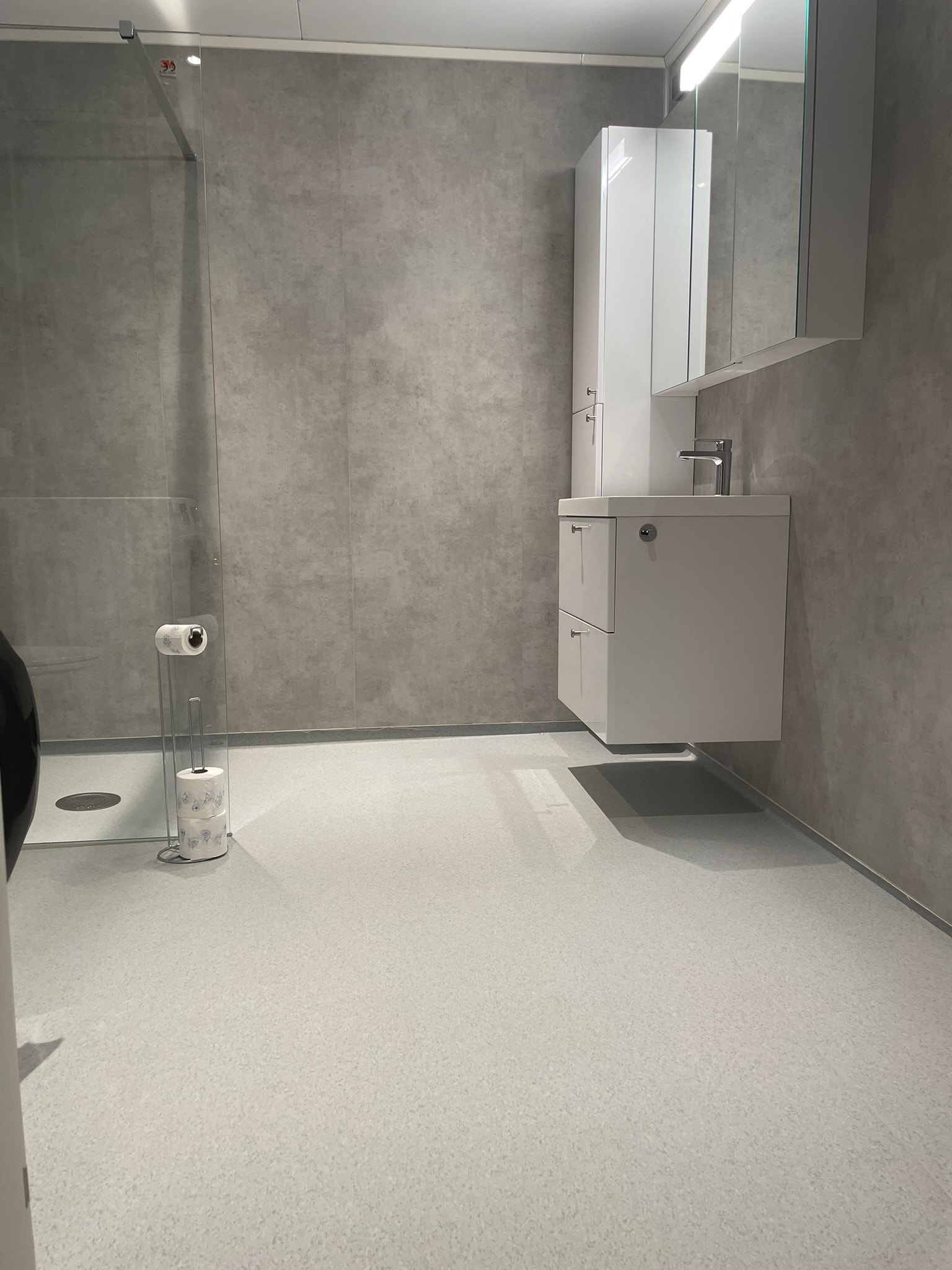 Romslig bad Galleribilde