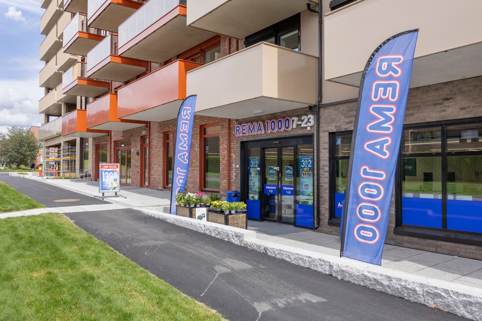 Ny Rema 1000 på plass mot Brobekkveien, her vil det fylles med mer næring på gateplan. Galleribilde