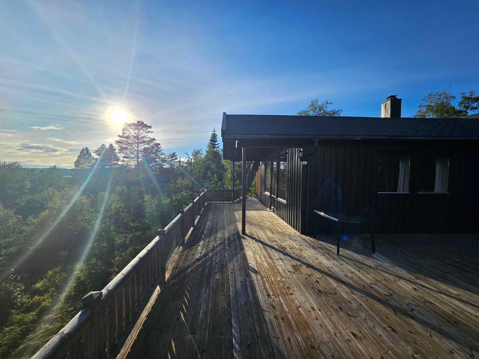 Kveldssol på terrassen Galleribilde