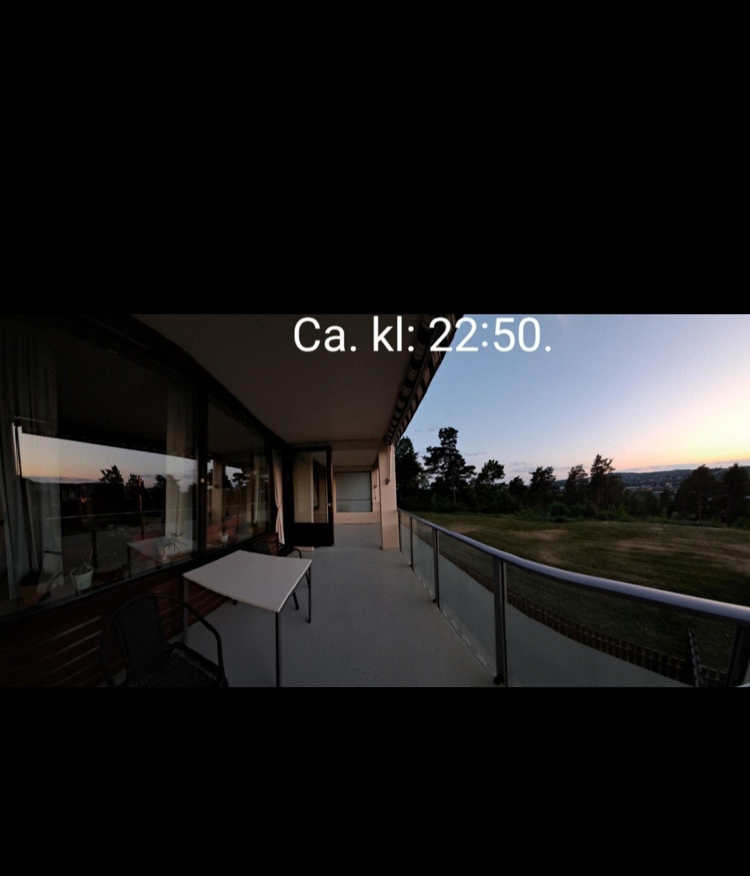 Sol til langt på kveld på stuesiden. Galleribilde