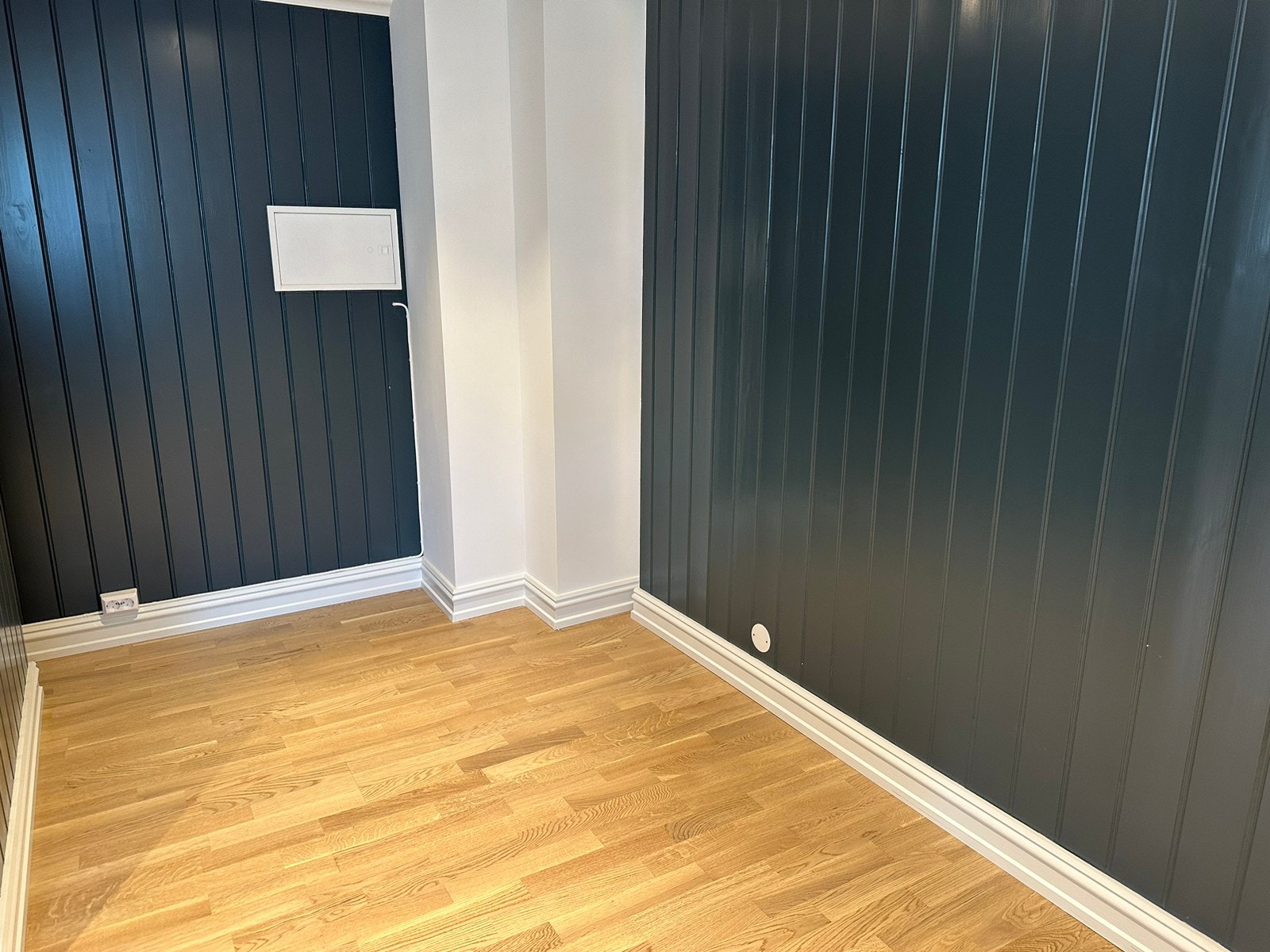 Sovealkove med plass til seng på 180 cm på det bredeste Galleribilde