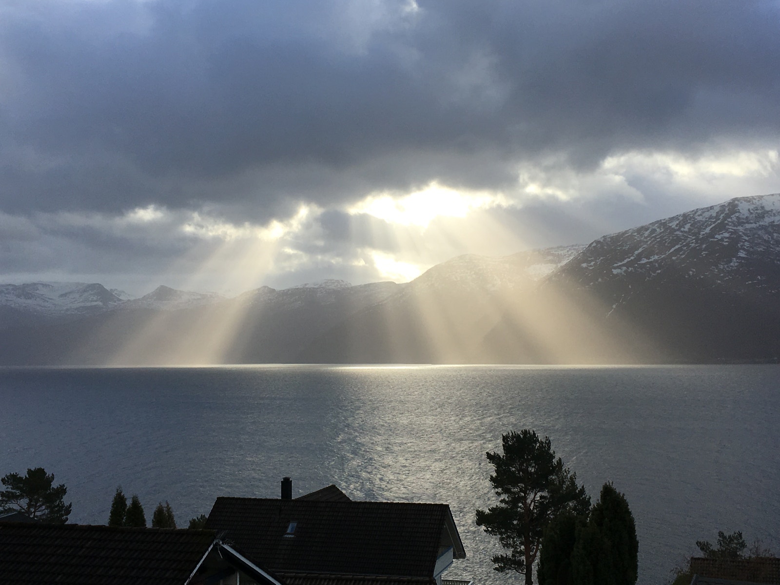 Fantastisk utsyn både frå 1. og 2. etage Galleribilde
