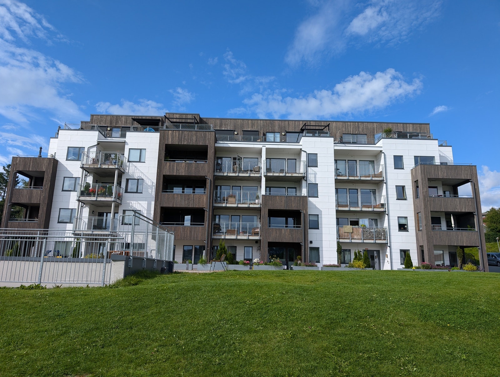 Othilies Hage. Galleribilde