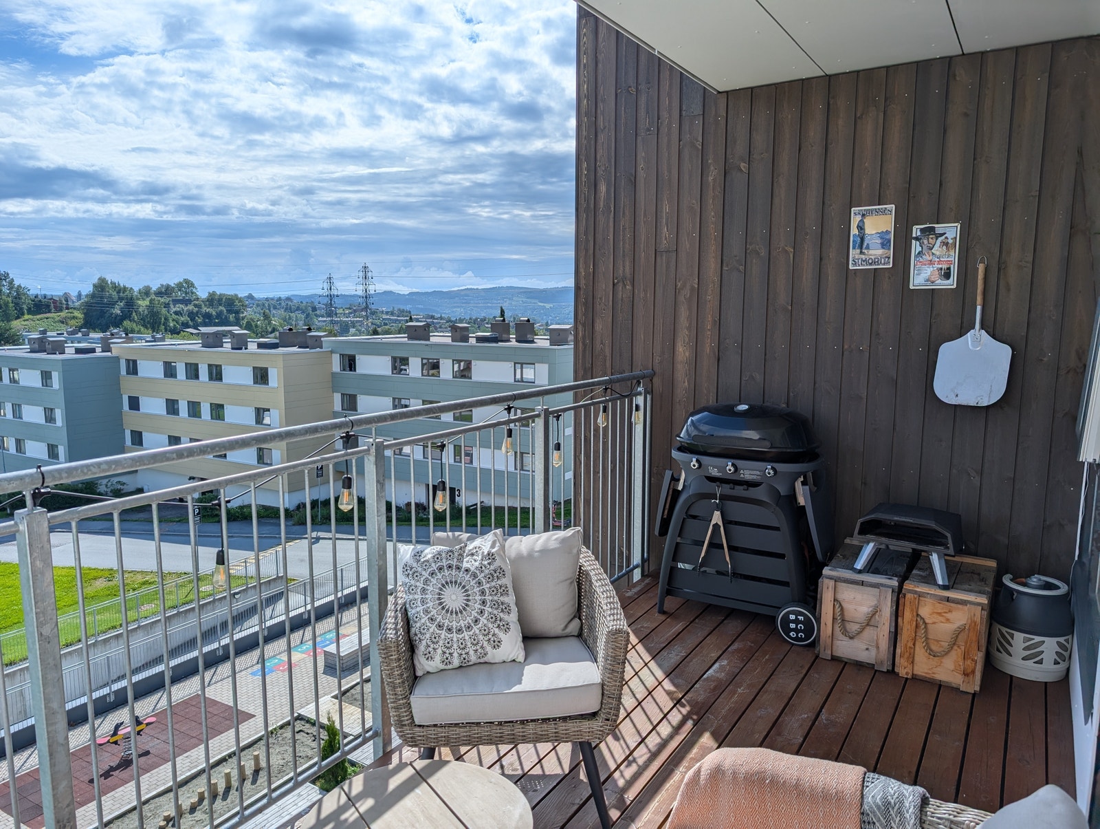 Sol fra ca 09-17 på balkongen. Galleribilde