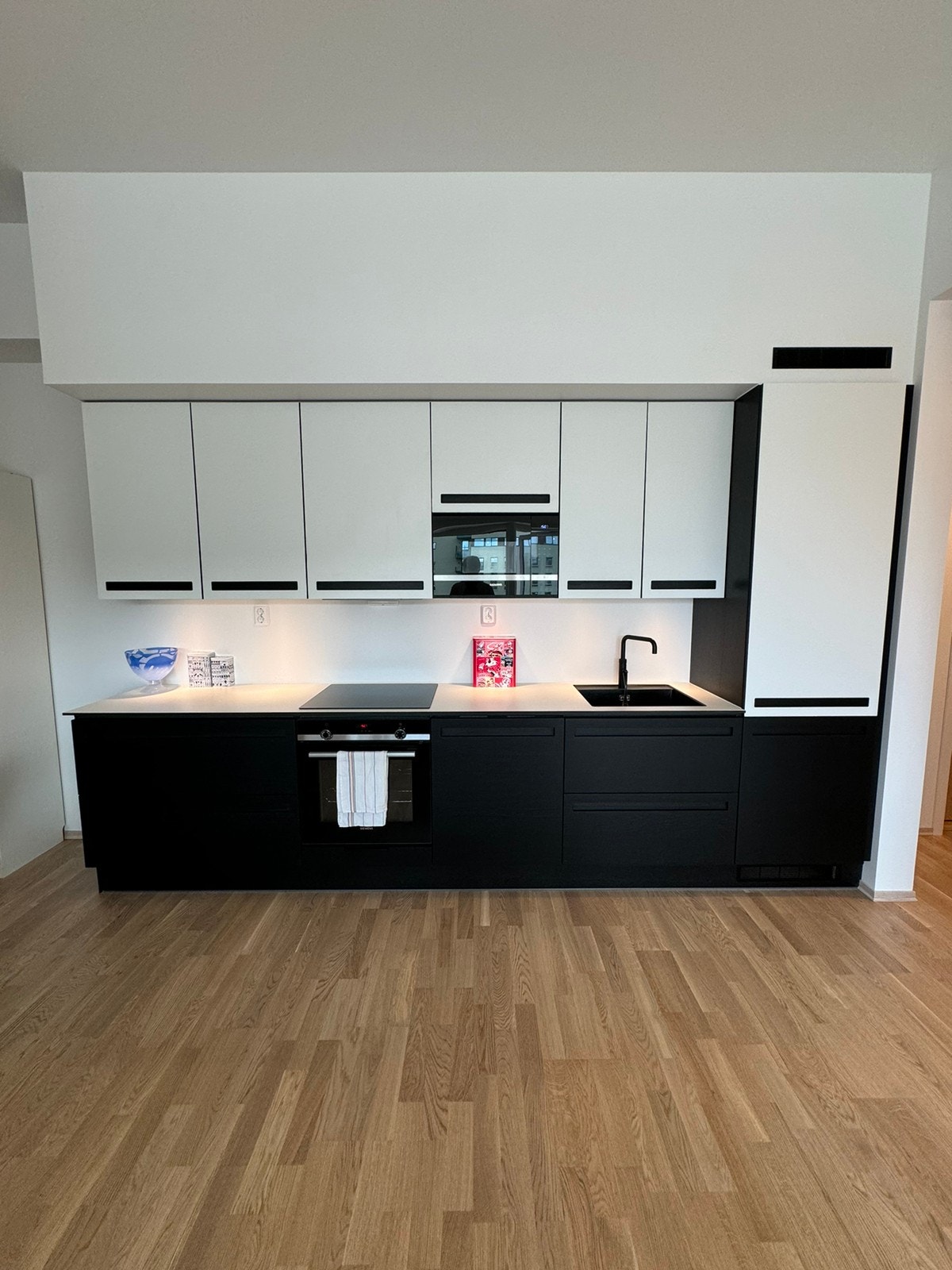 Kjøkken med Quooker og kjøkkenutstyr Galleribilde