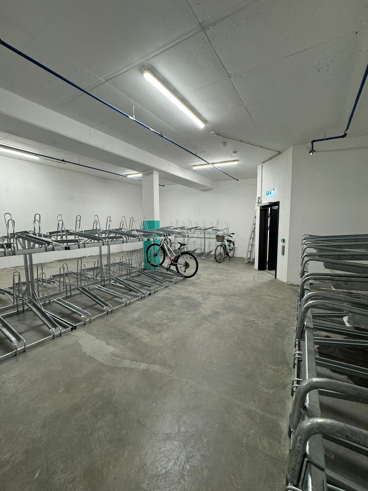 Sykkelparkering Galleribilde