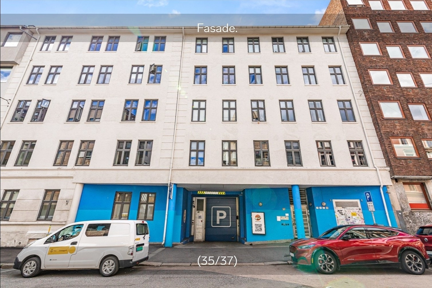 Mulighet for leie av p-plass i garasje. Ellers gateparkering. Galleribilde