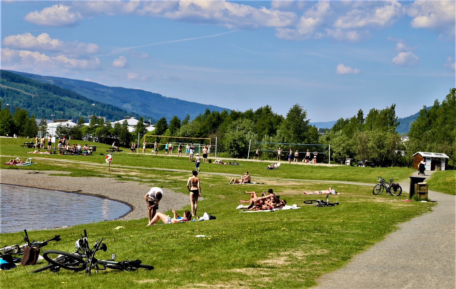 Strandpromenaden rett ved Galleribilde