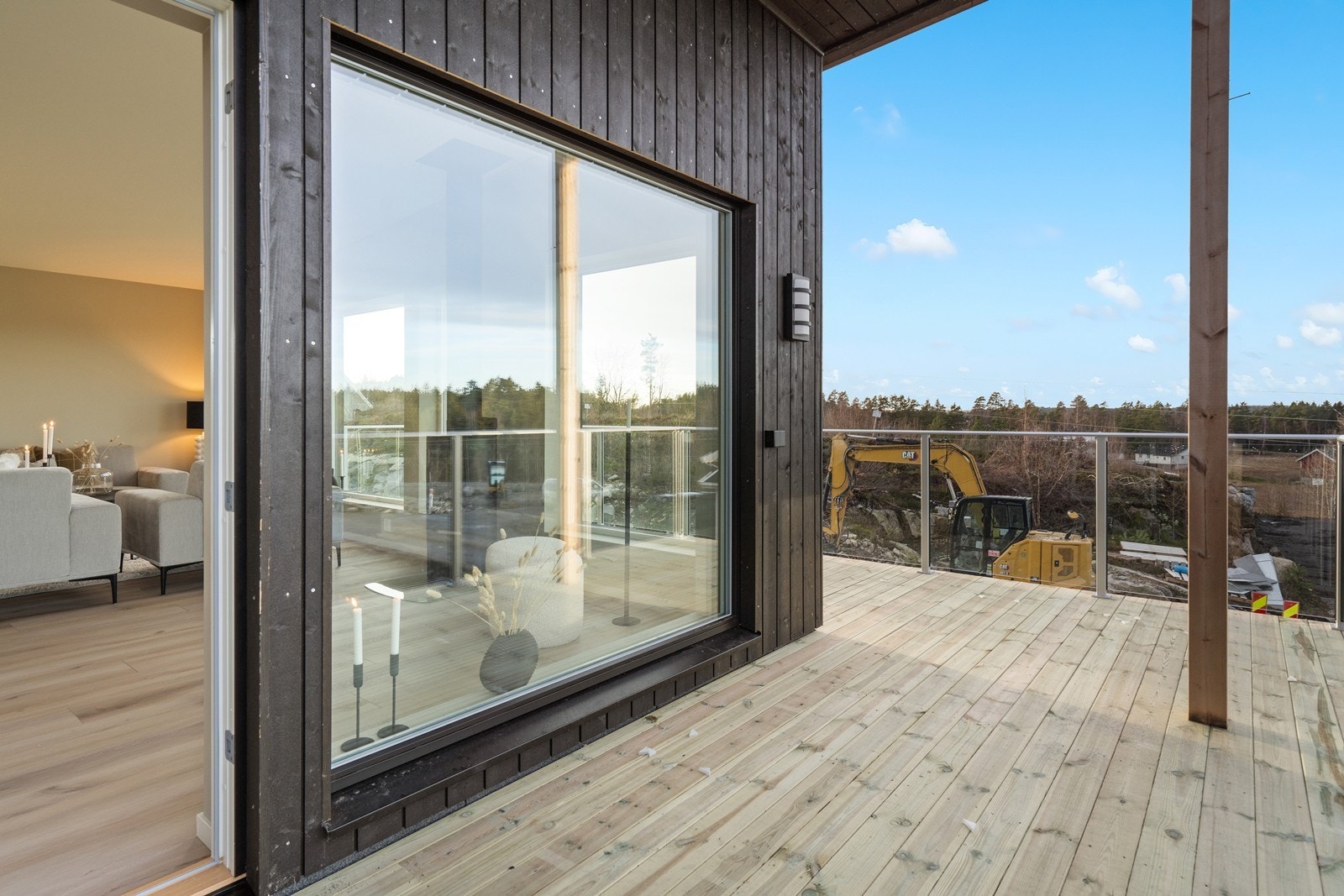 Balkong 2 etg med glass rekkverk Galleribilde