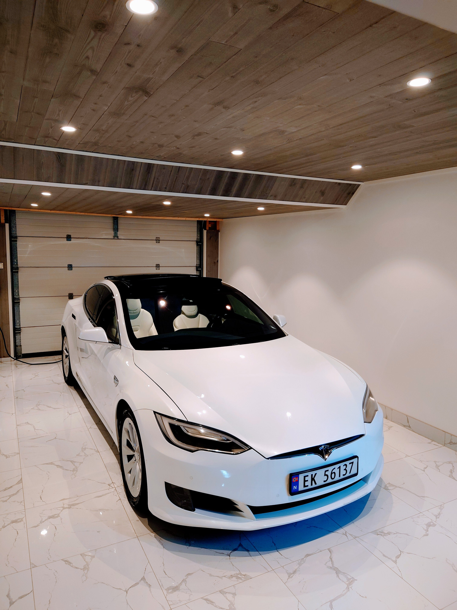 Tesla Model S 75D AWD