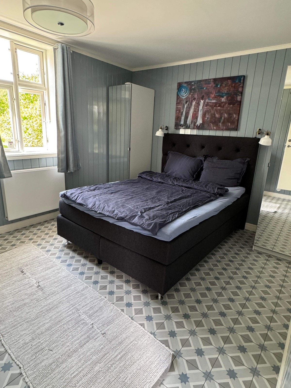 Hovedsoverom, med radiator og gulvvarme Galleribilde