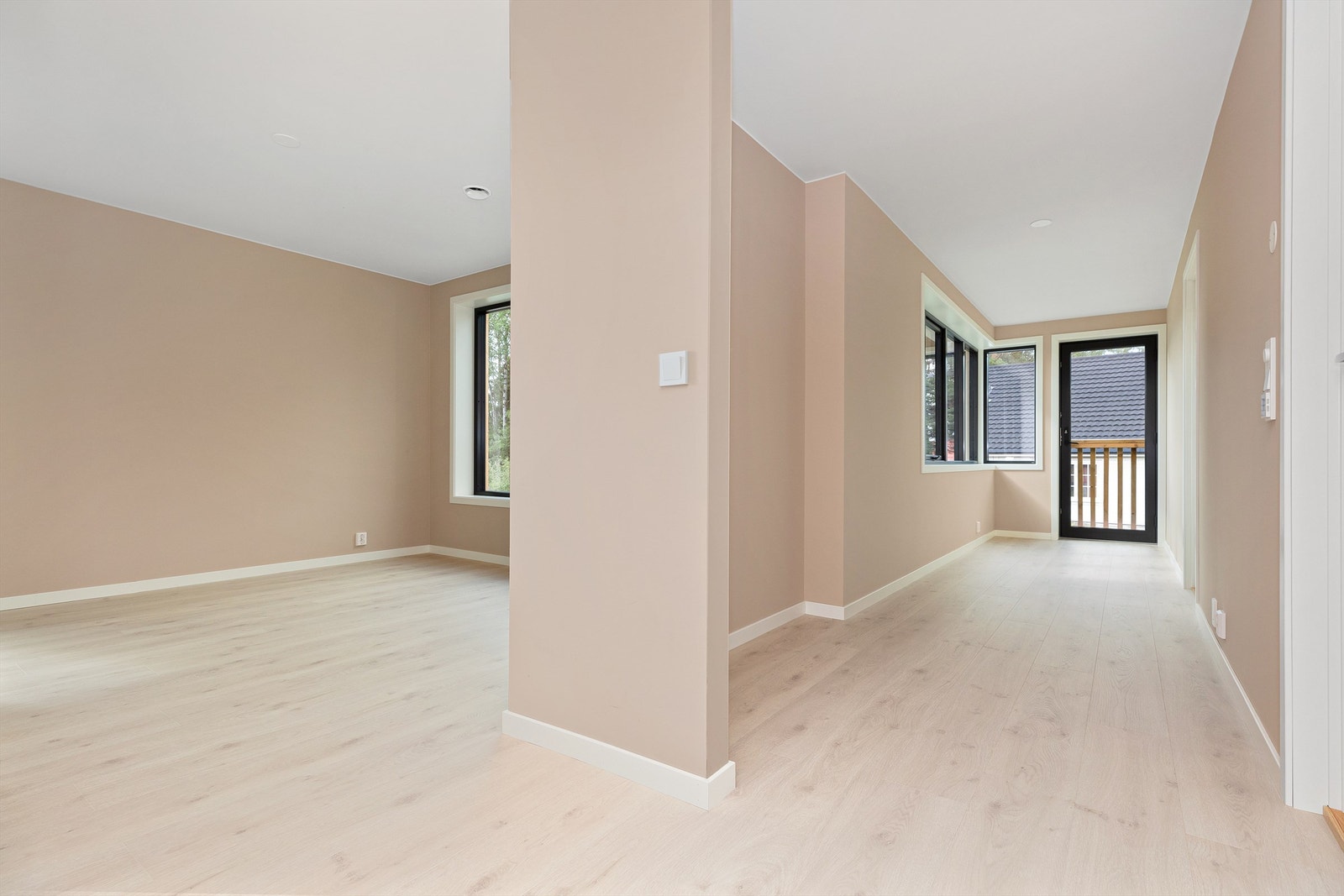 Stue mot soverommene Galleribilde