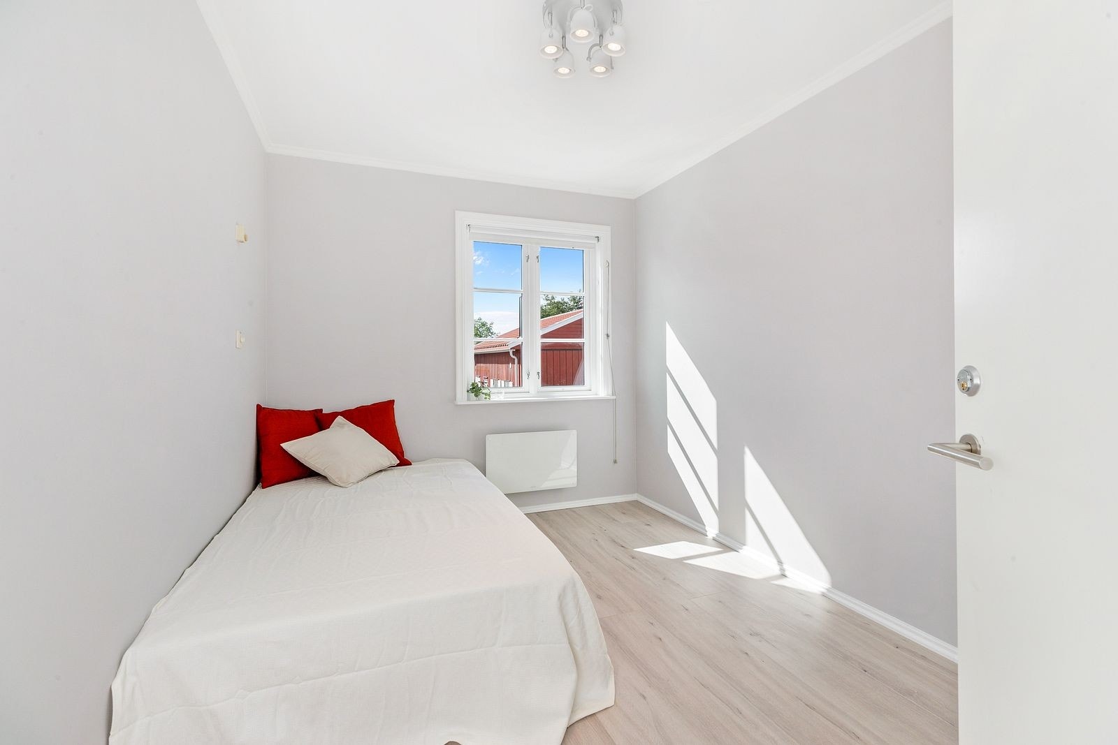 Rom 2 UTLEID Galleribilde