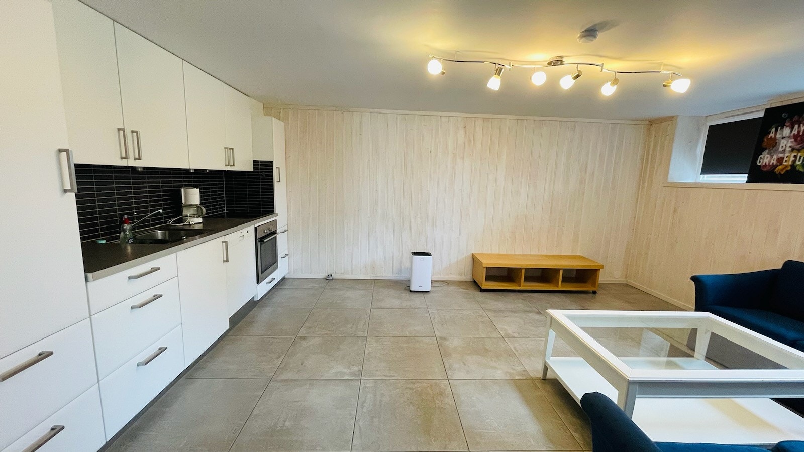 Kjøkken og stua Galleribilde