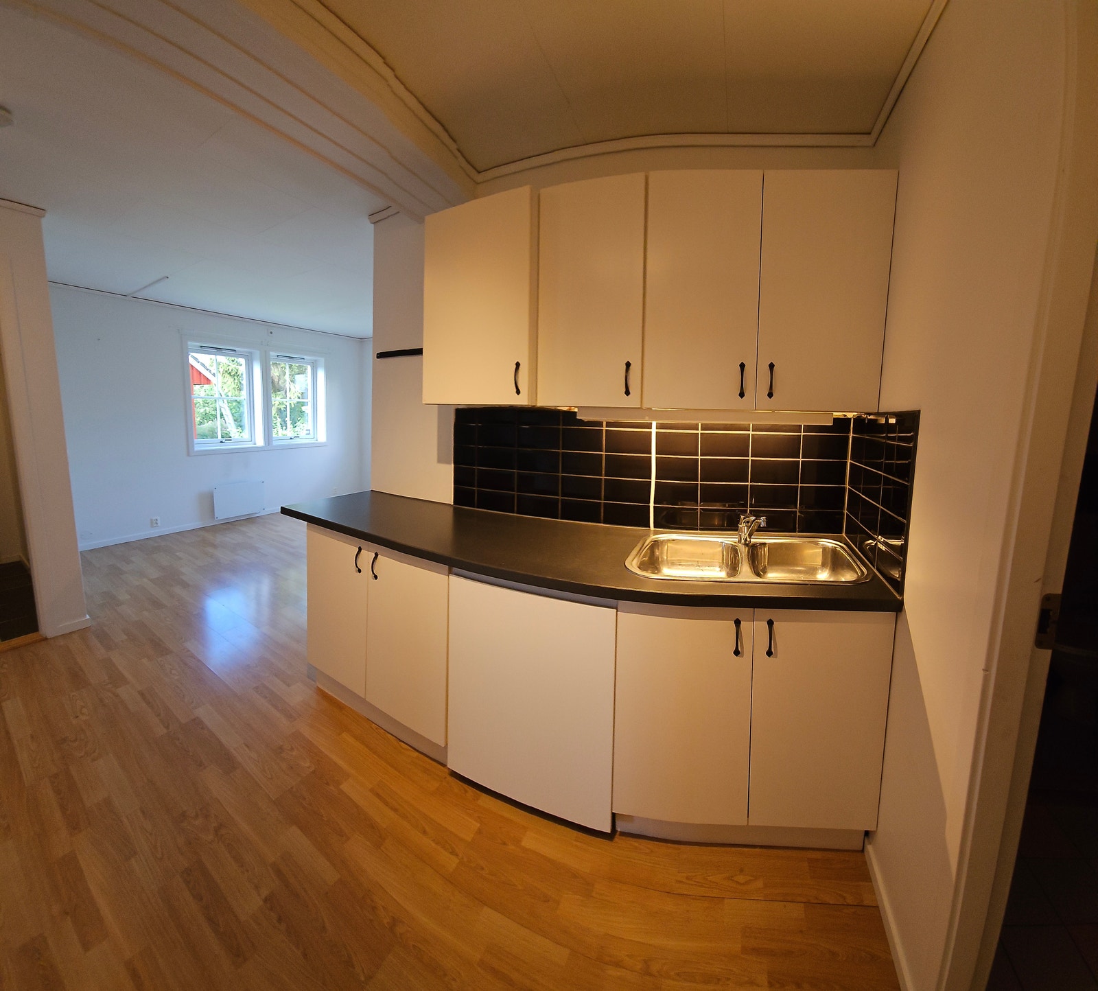 Kjøkken mot stue Galleribilde