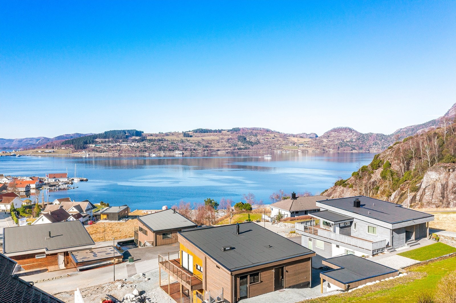 Bergevik Panorama er et nyere boligfelt sentralt på Forsand med kort vei til butikker, skole, barnehage, idrettsanlegg m.m. Galleribilde