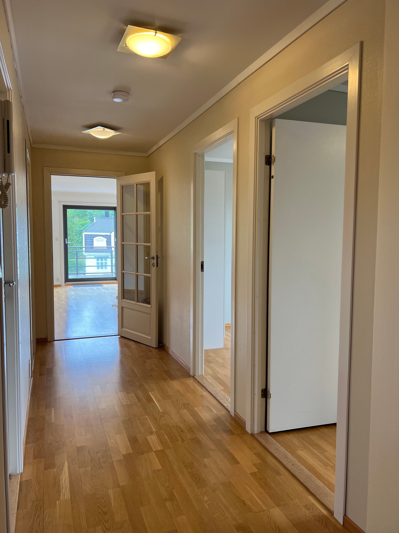 Gang mot stue Galleribilde