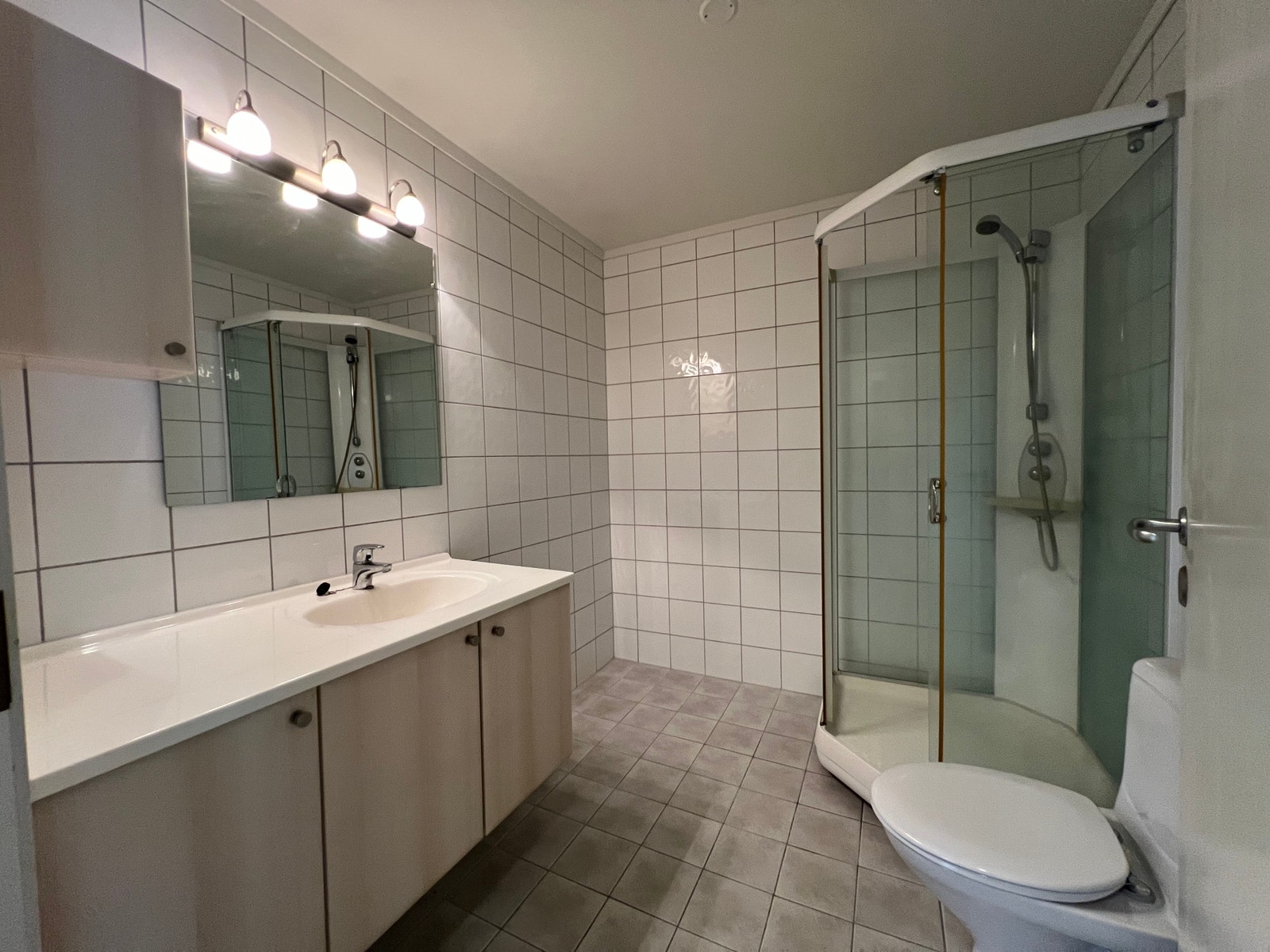 Bad med dusj Galleribilde