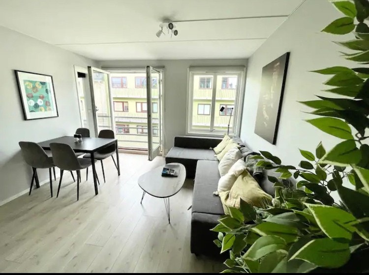 Stuen har fransk balkong Galleribilde