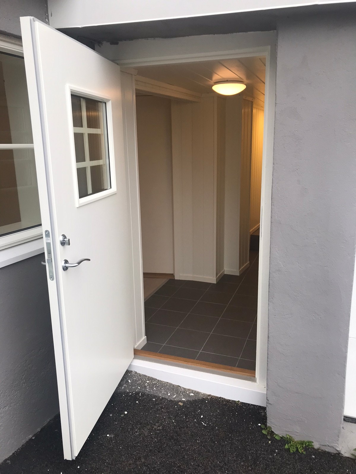 Egen inngang Galleribilde