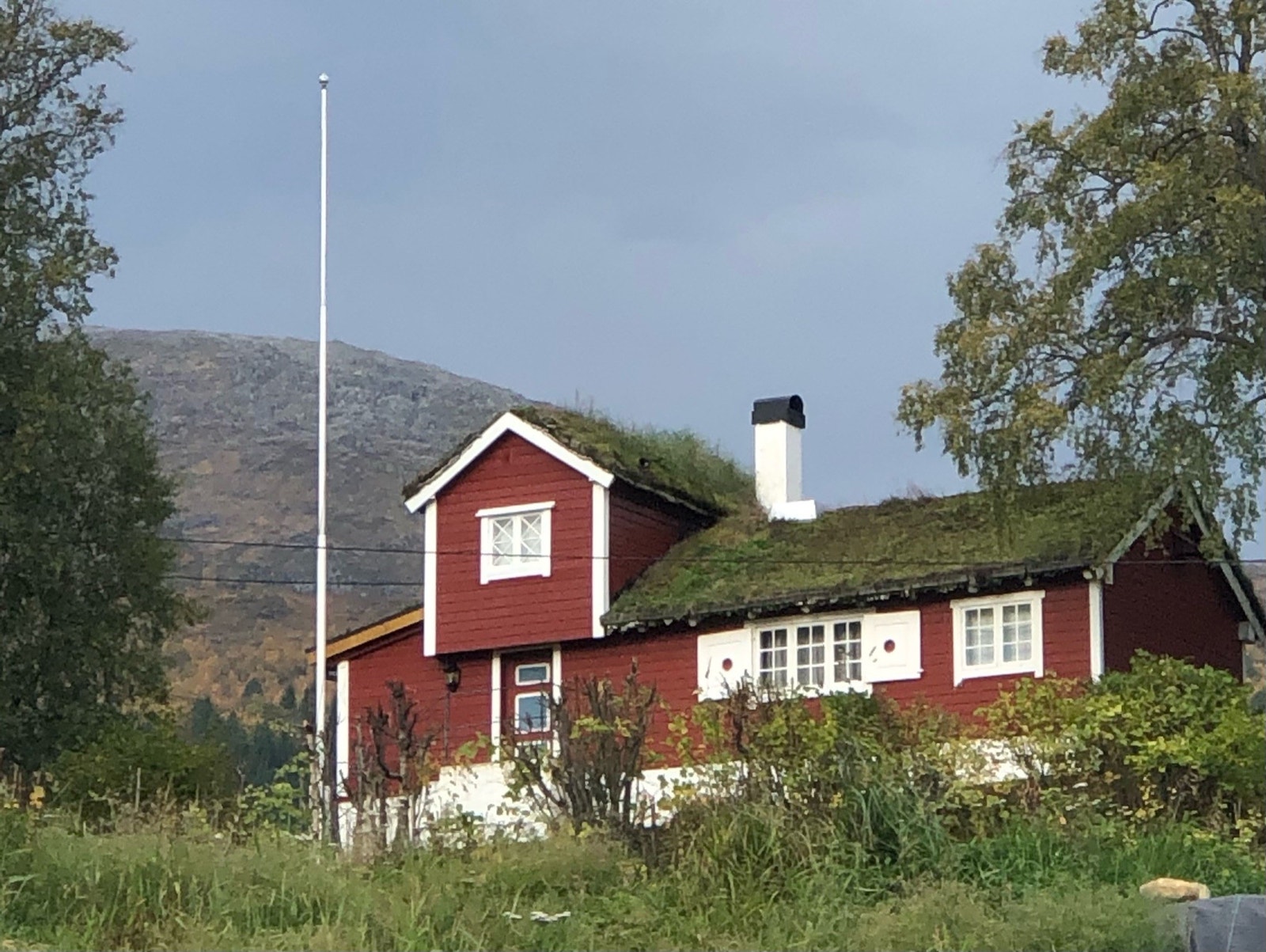 Fin beliggenhet på en liten topp. Galleribilde