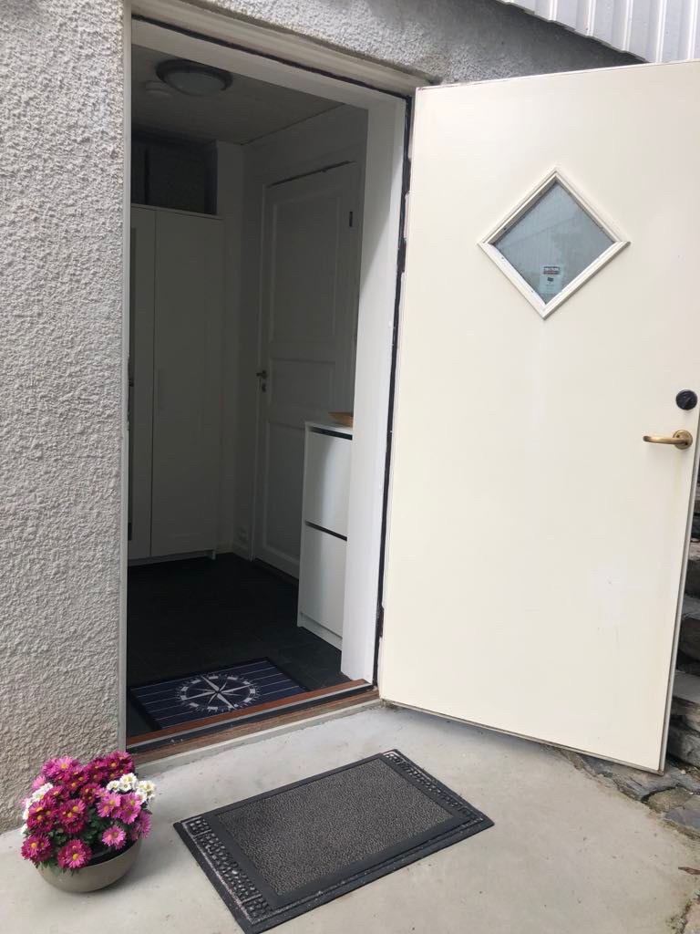 Egen inngang Galleribilde