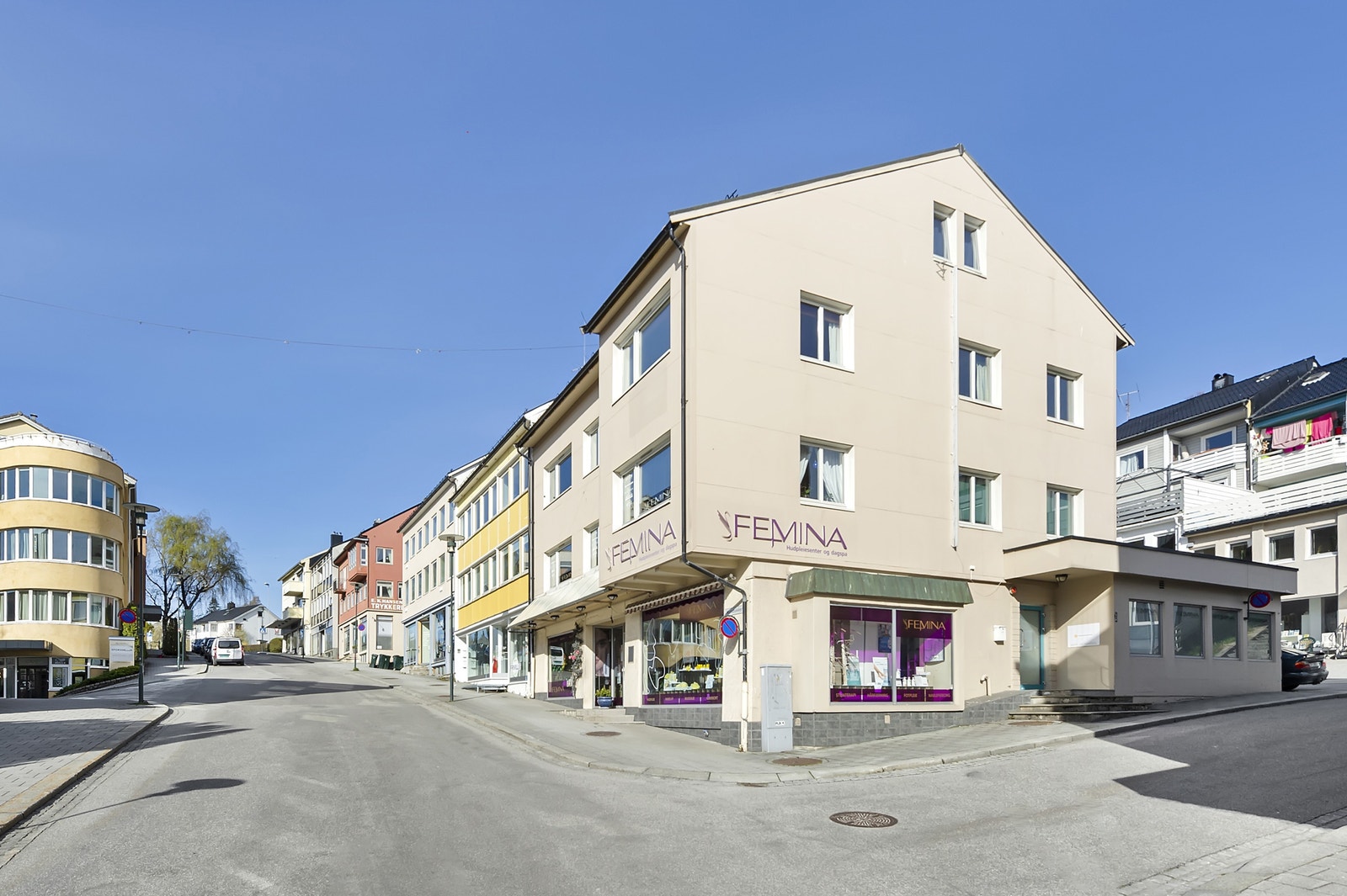 Fasade. Colivingen i 2. etasje med inngang fra øst. Galleribilde