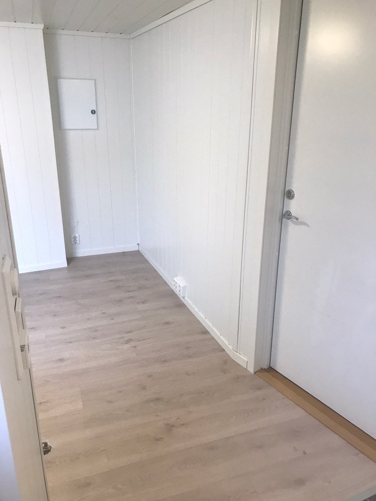 Stue med inngang til ekstra rom Galleribilde