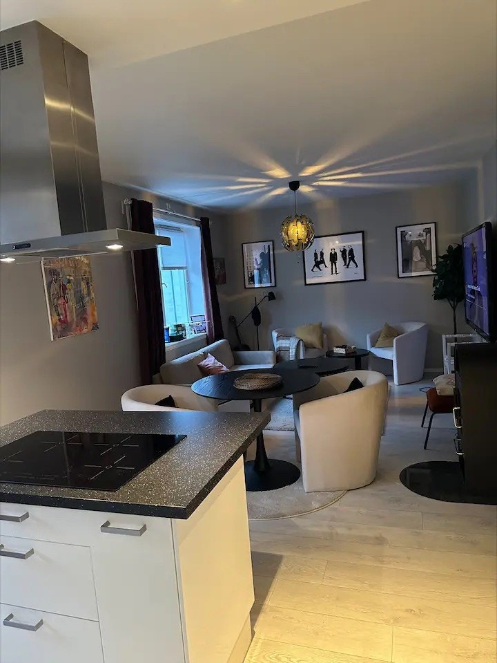 Stue med møbler som følger med. Galleribilde