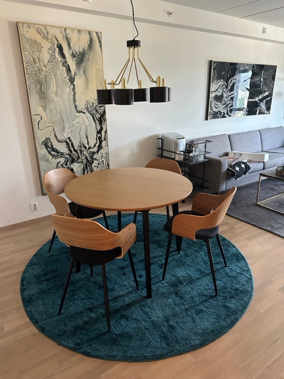 Spiseseksjon med nåværende innredning Galleribilde