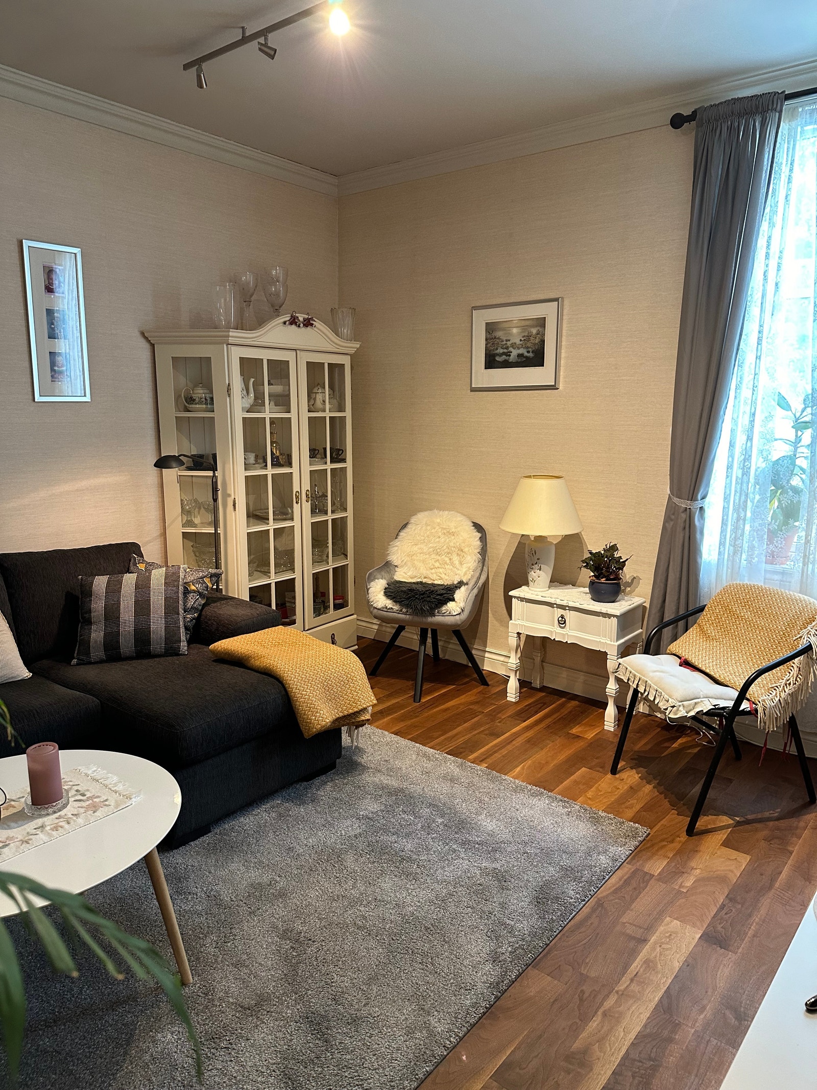 Del av stuen. Galleribilde