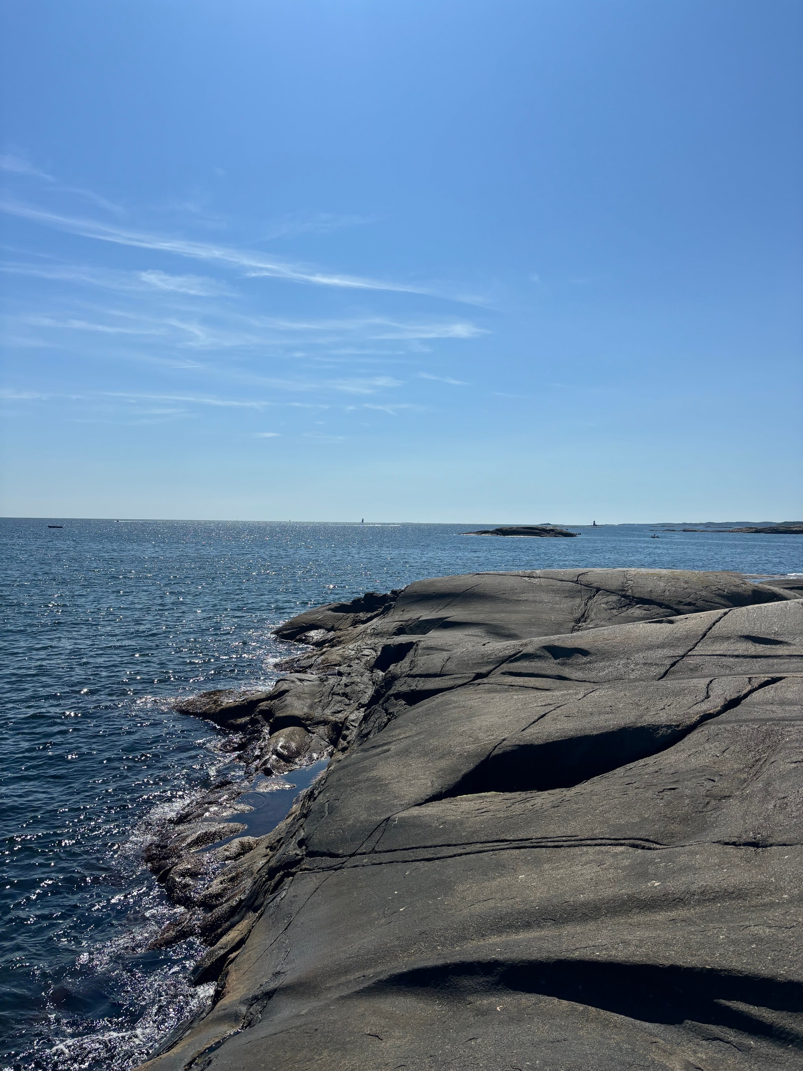 Kort båttur til nydelige skjær i havgapet Galleribilde