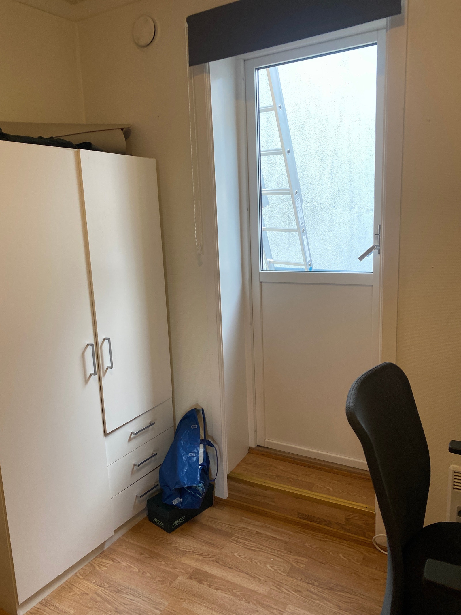 1 meter skap og skuffer hybel 3 Galleribilde