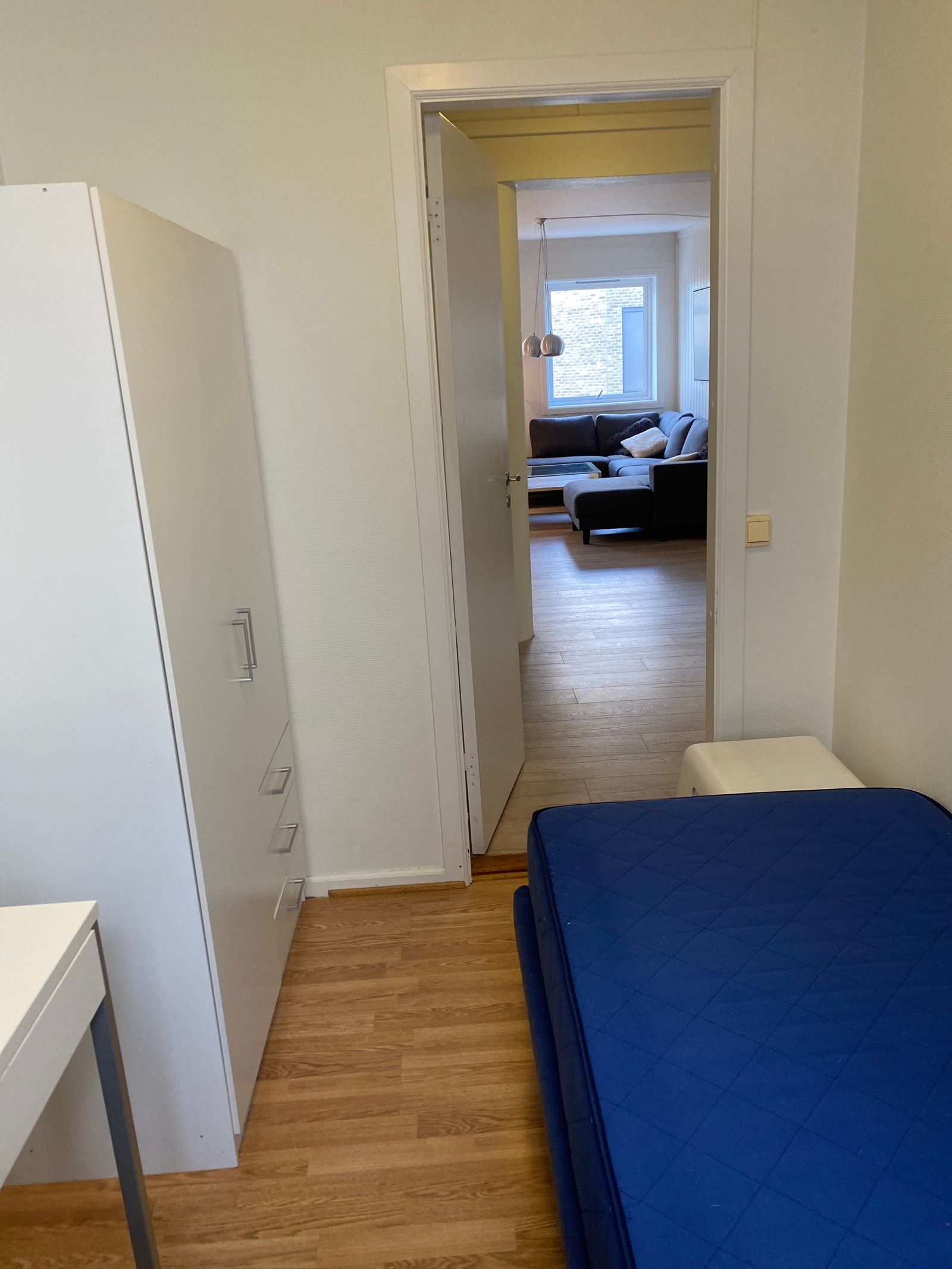 Hybel 2 LEDIG Galleribilde