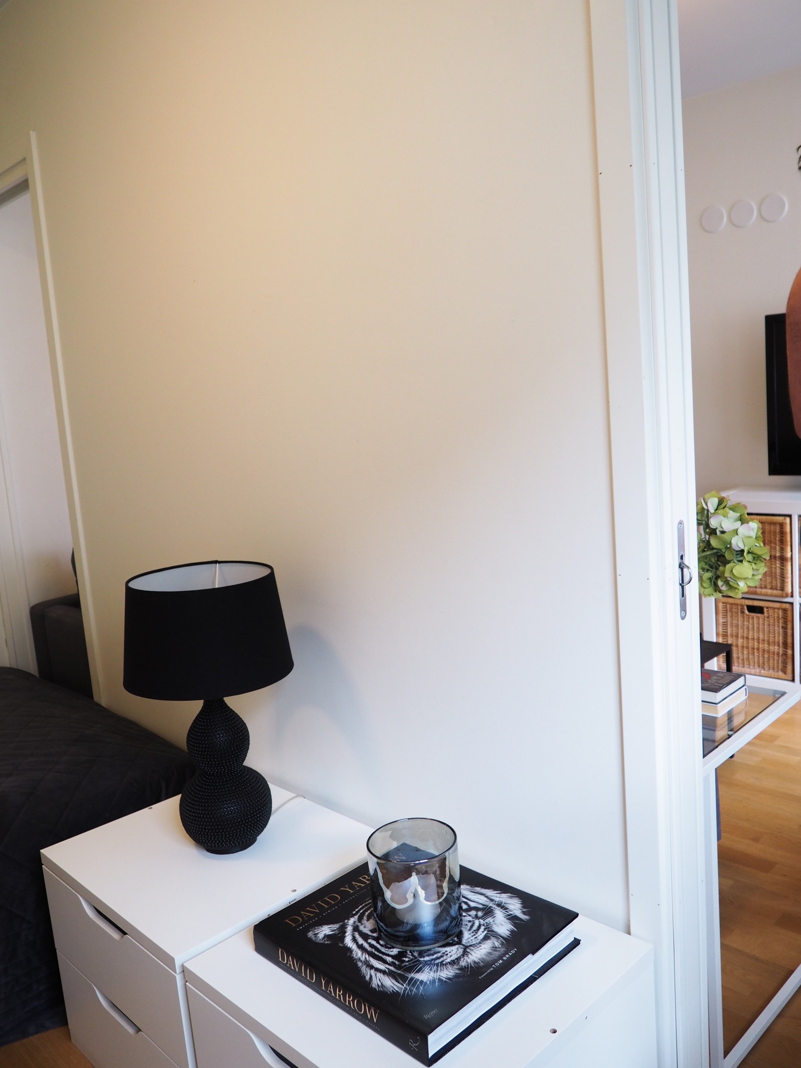 Mulighet for både skrivepult og kommode på soverom. Galleribilde