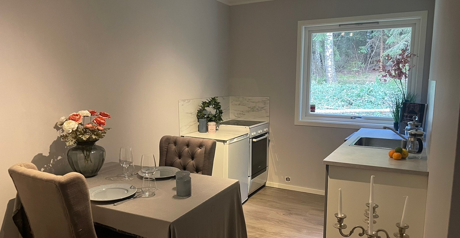 Stort, helt nytt kjøkken Galleribilde