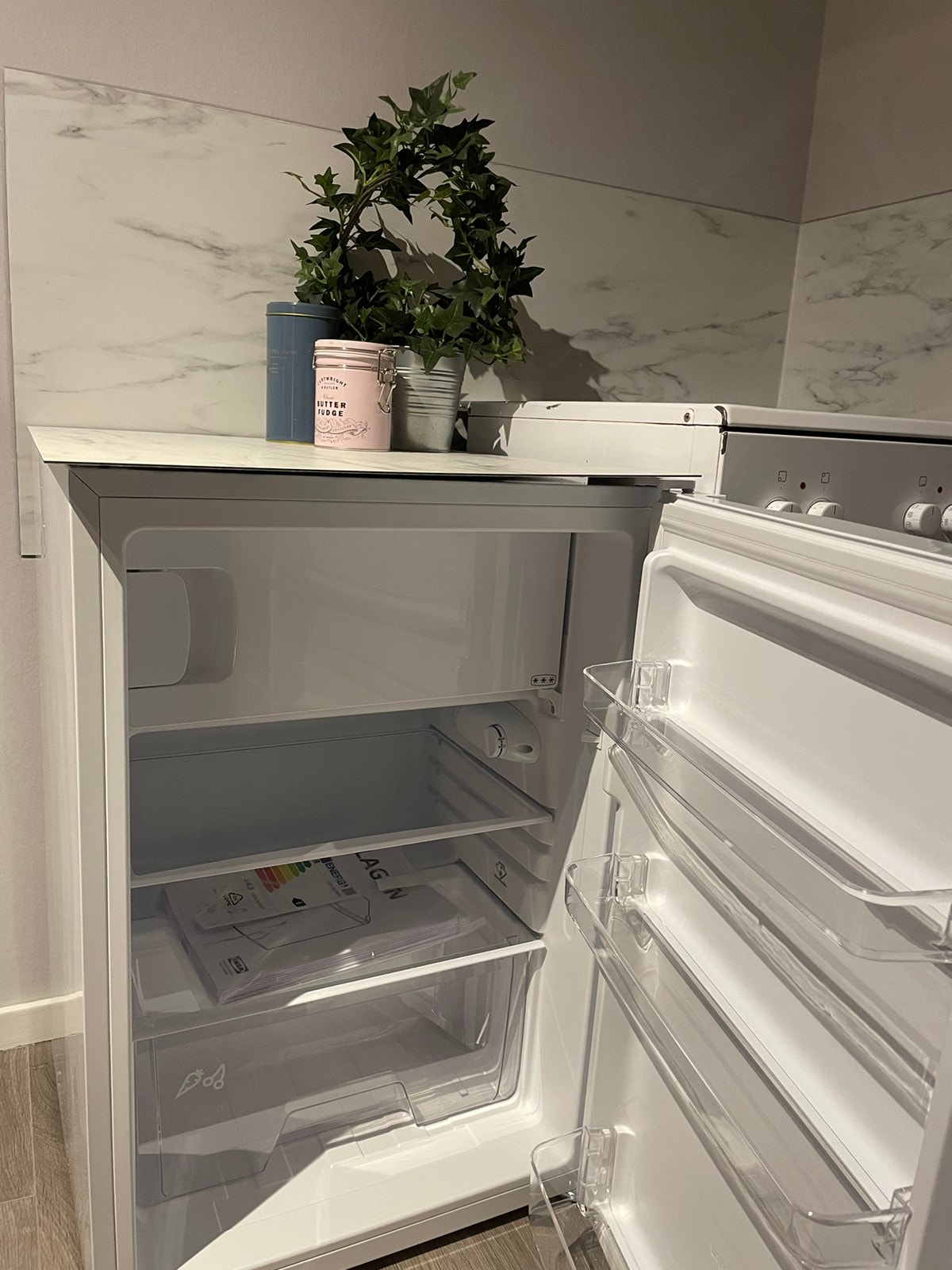 Nytt kjøleskap m fryser Galleribilde