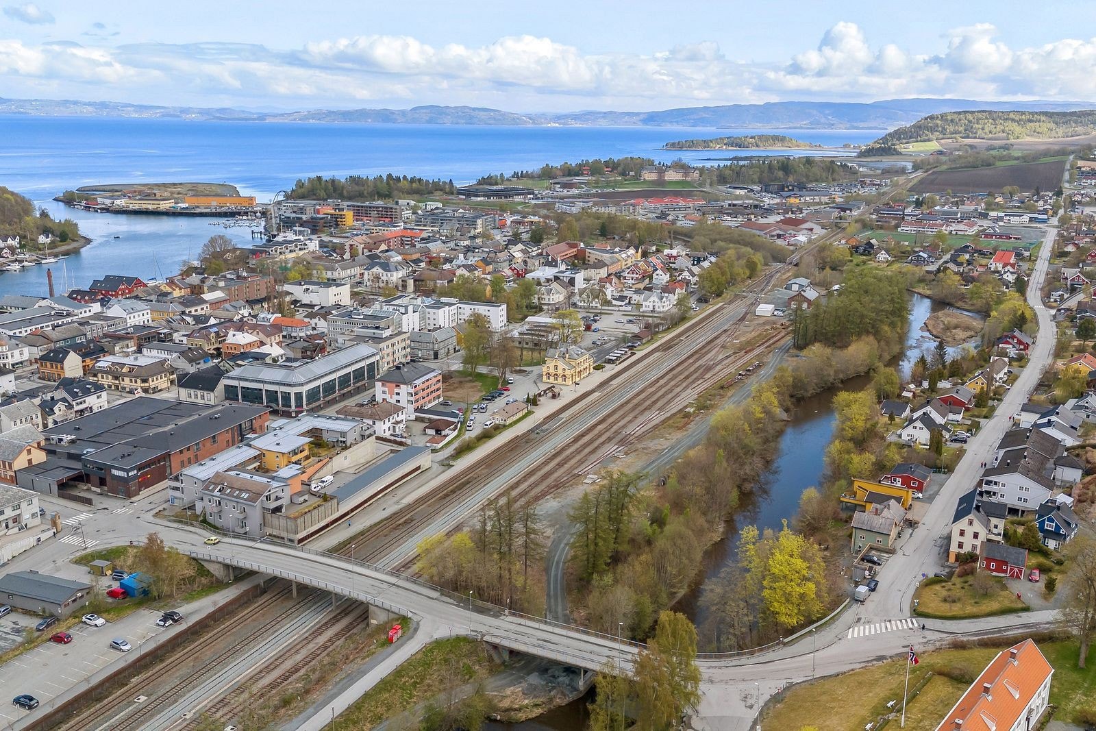 Boligen ligger ned til høyre Galleribilde